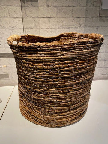 BANANA LEAVES BASKET WITH INNER HANDLES living-decorative-object Mano Plata