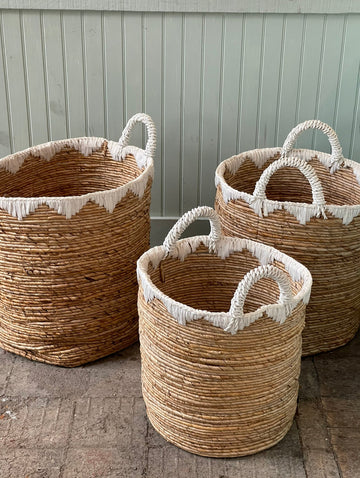 BANANA LEAVES BASKET NATURAL & WHITE EDGES WITH HANDLE living-decorative-object Mano Plata MEDIUM